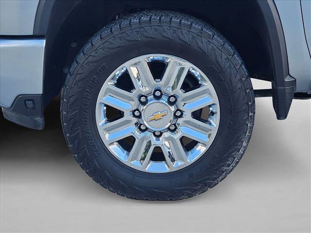 Used 2024 Chevrolet Silverado 2500 High Country w/ High Country Premium Package AWD/4WD image 25