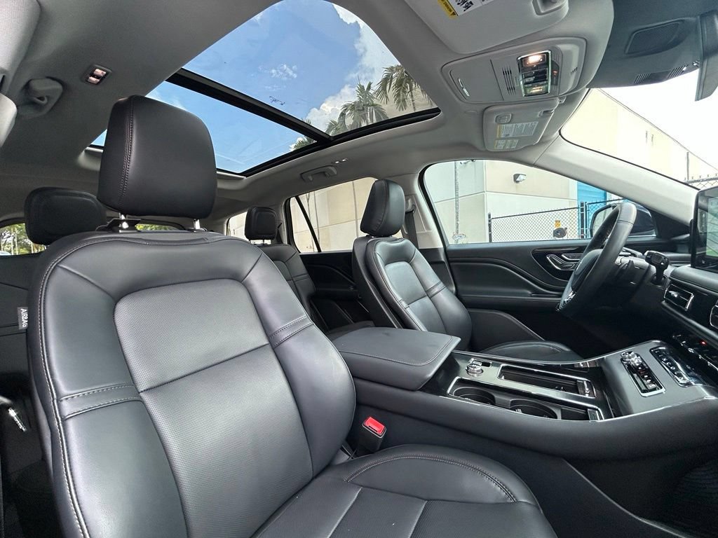 Used 2026 Lincoln Aviator 2WD w/ Jet Appearance Package image 35