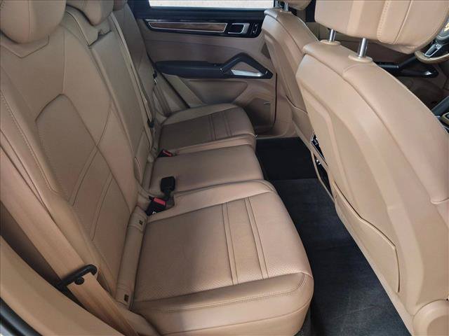 Used 2019 Porsche Cayenne Turbo AWD/4WD image 27