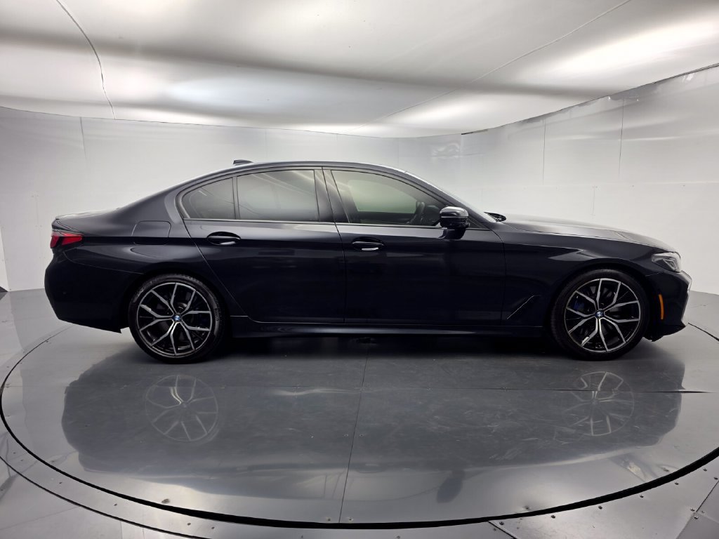 Used 2021 BMW M550i xDrive w/ Premium Package AWD/4WD image 3