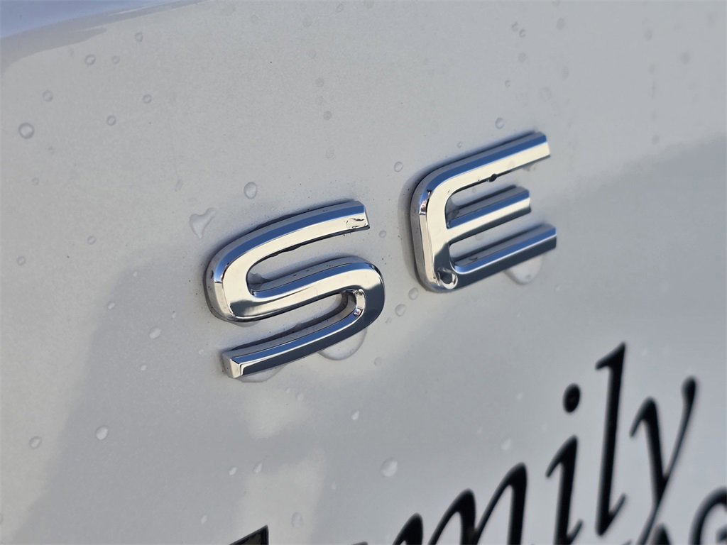 New 2026 Volkswagen Atlas SE image 7