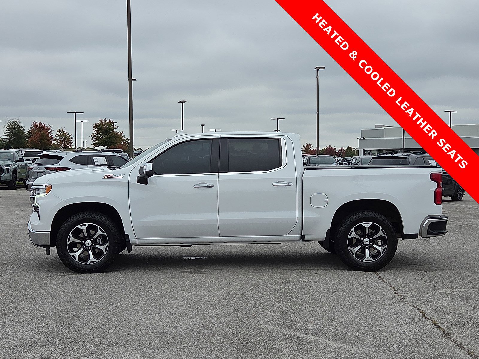 Used 2023 Chevrolet Silverado 1500 LTZ image 3