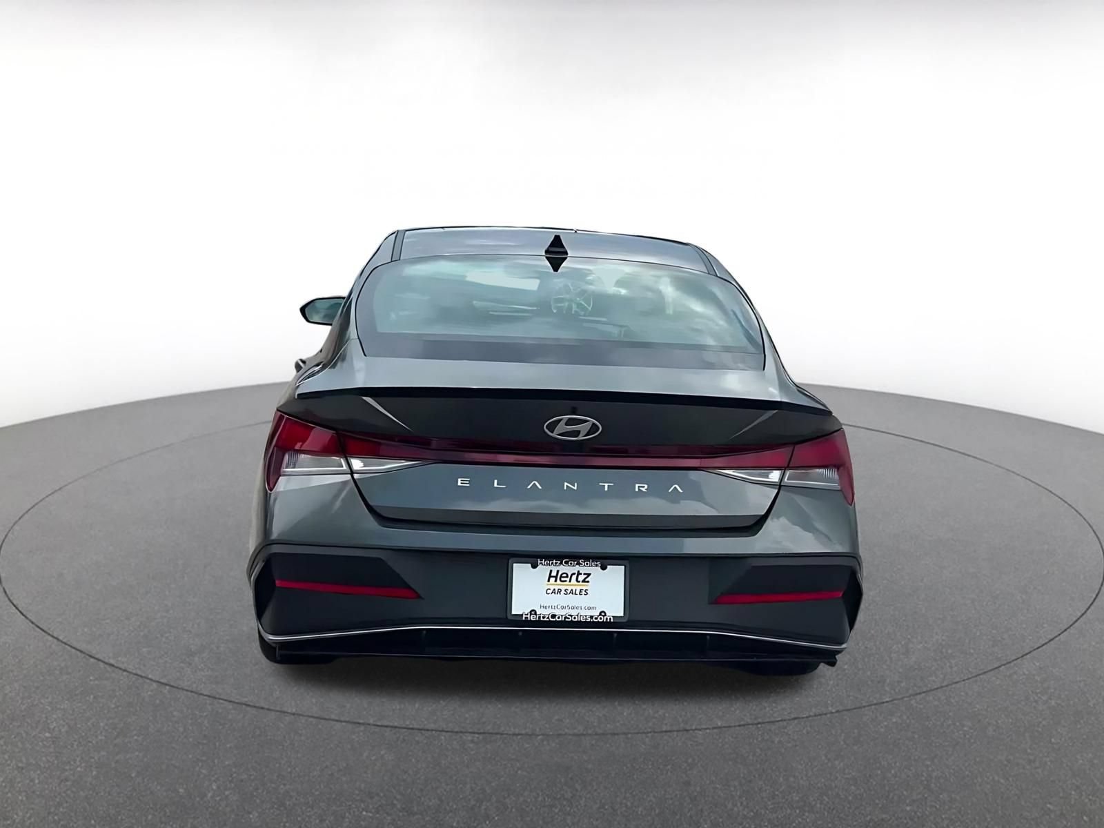 Used 2026 Hyundai Elantra Sport FWD image 12