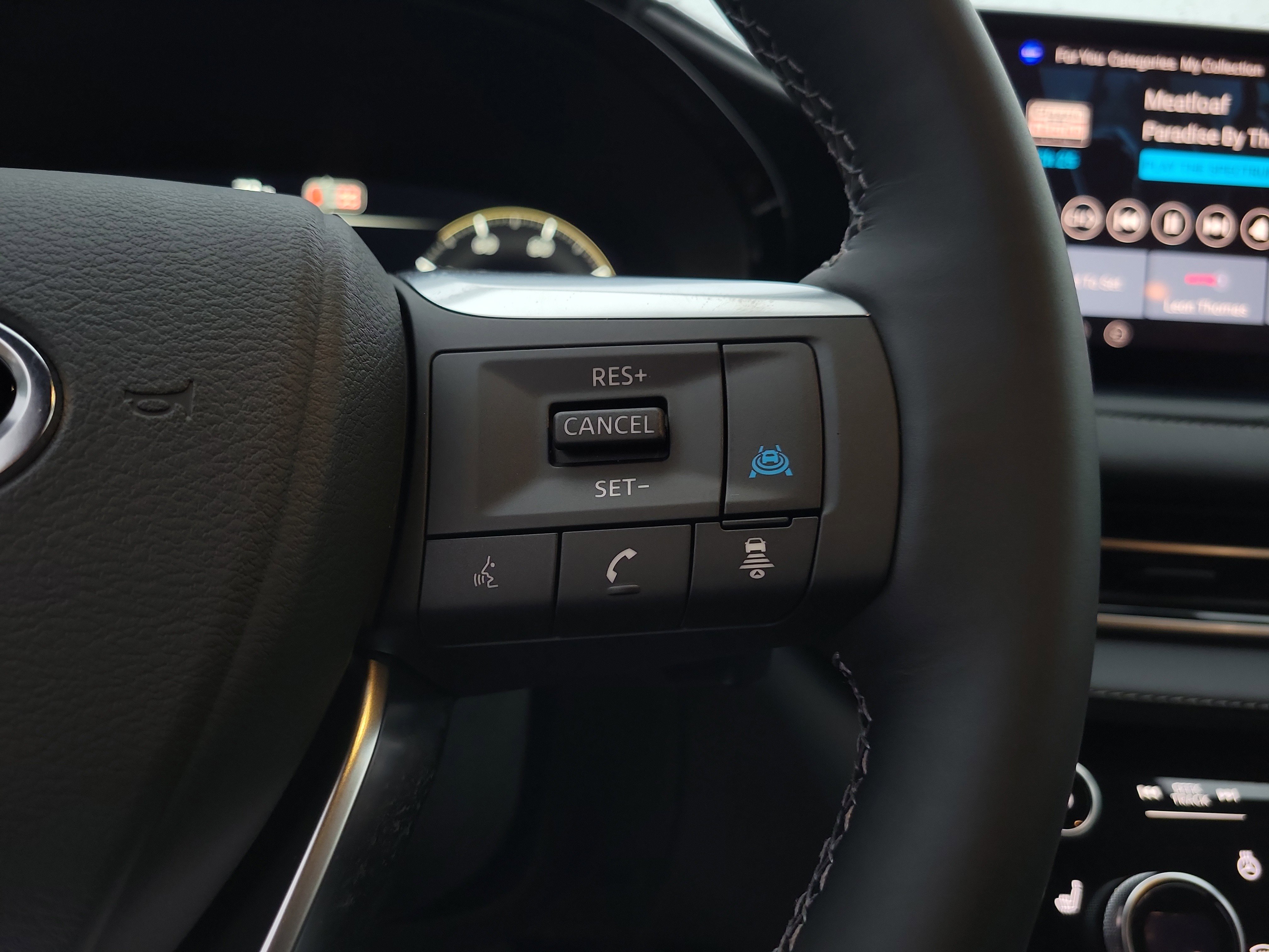 New 2026 INFINITI QX60 Autograph w/ Dark Cargo Package image 13