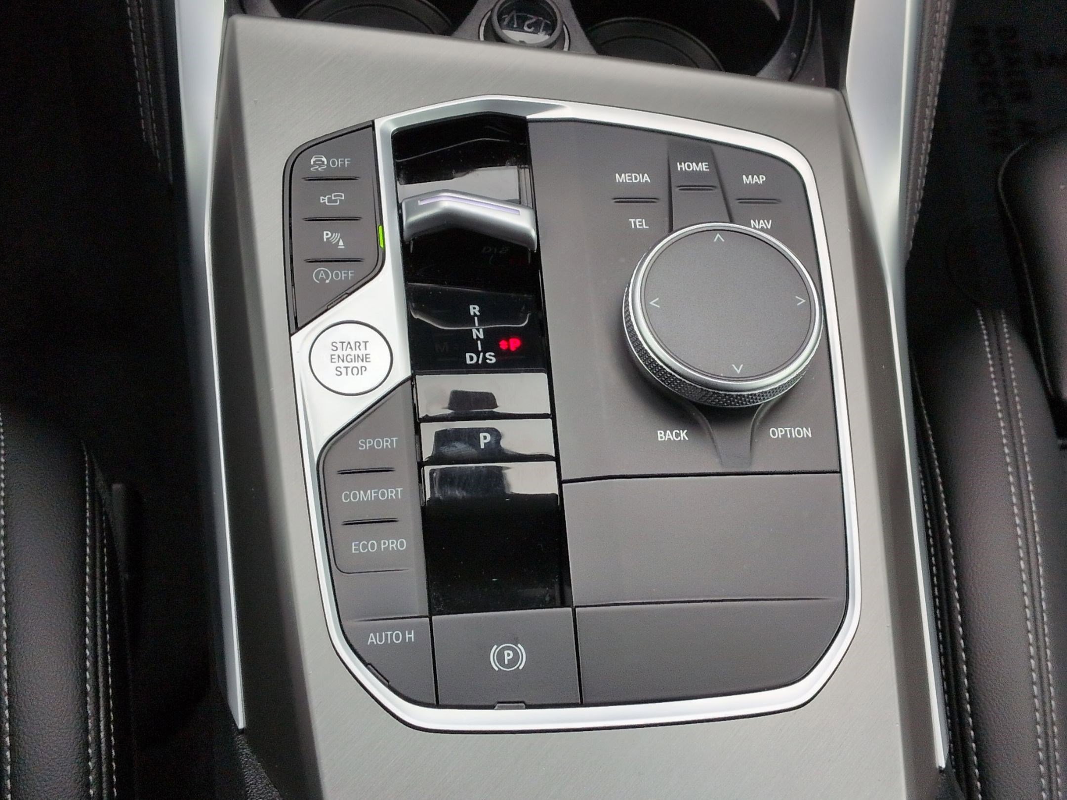 Used 2025 BMW 230i Coupe w/ M Sport Package image 26