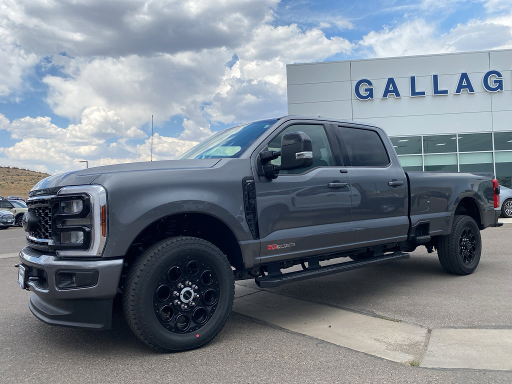 New 2025 Ford F350 4x4 Crew Cab Super Duty