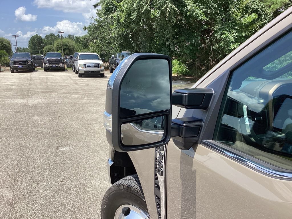 New 2026 Ford F350 King Ranch w/ Chrome Package AWD/4WD image 36