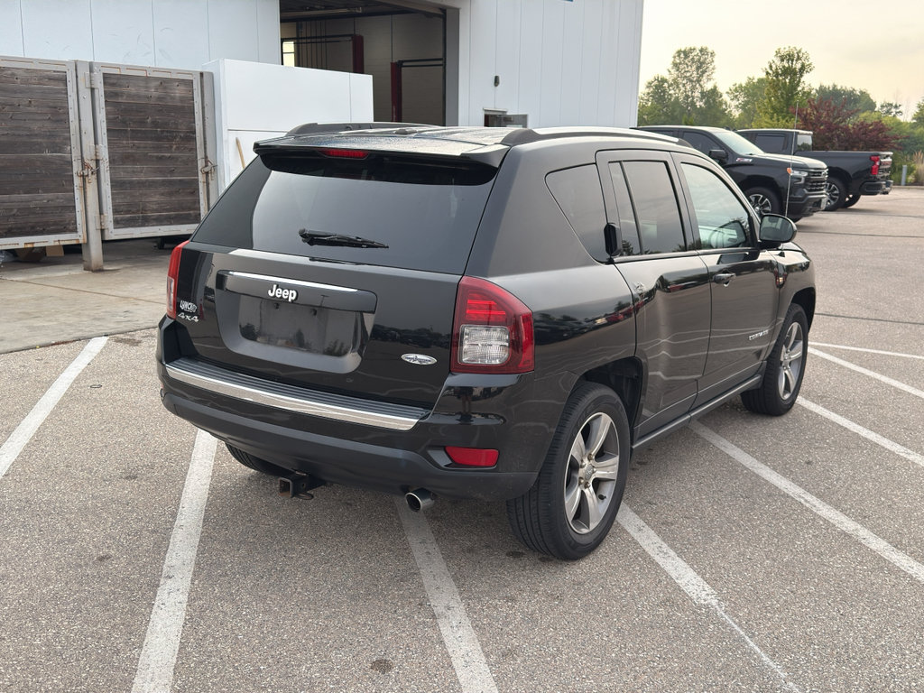 Used 2017 Jeep Compass High Altitude AWD/4WD image 5