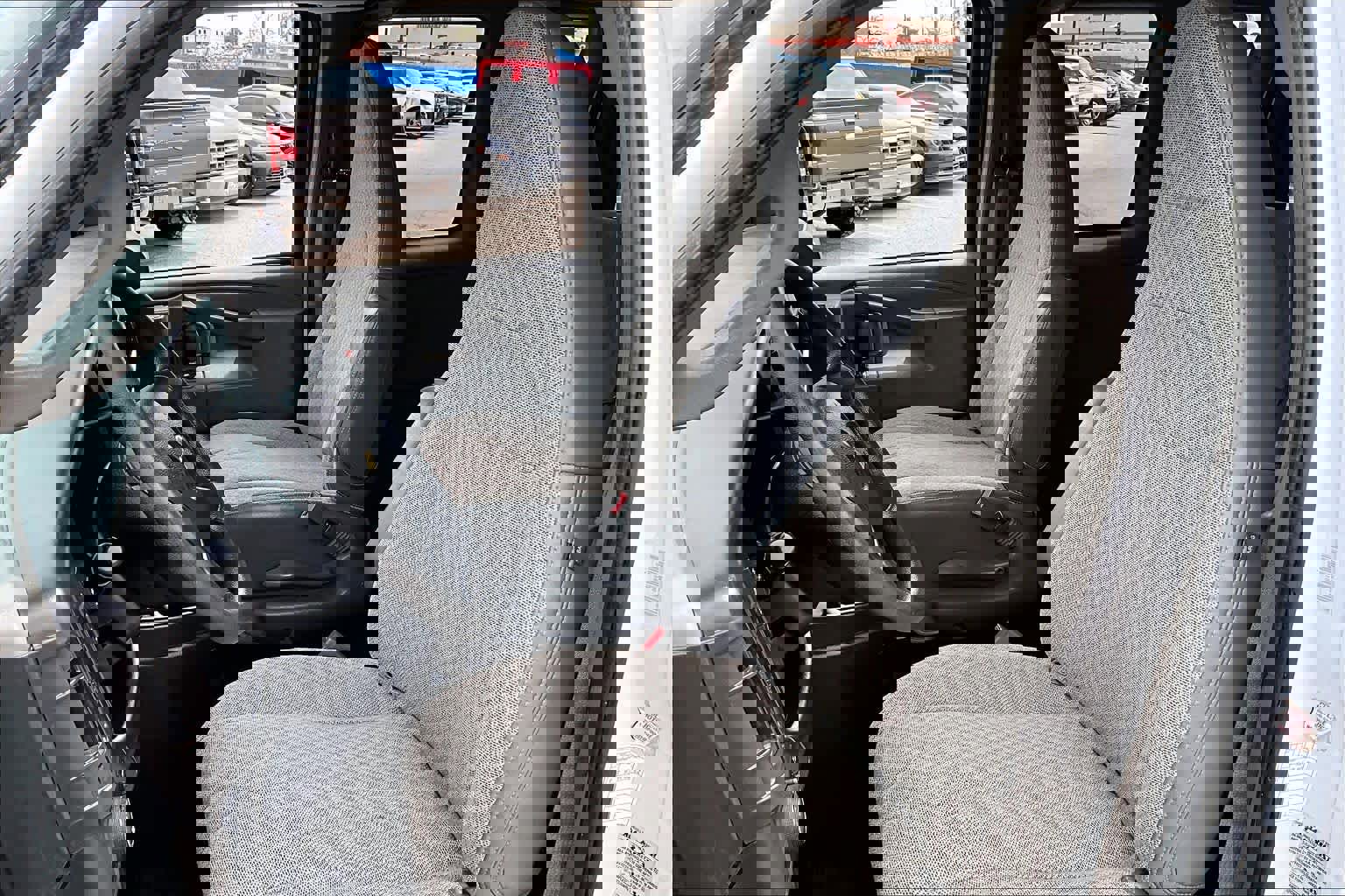 Used 2021 Chevrolet Express 3500 LT w/ LT Preferred Equipment Group image 8