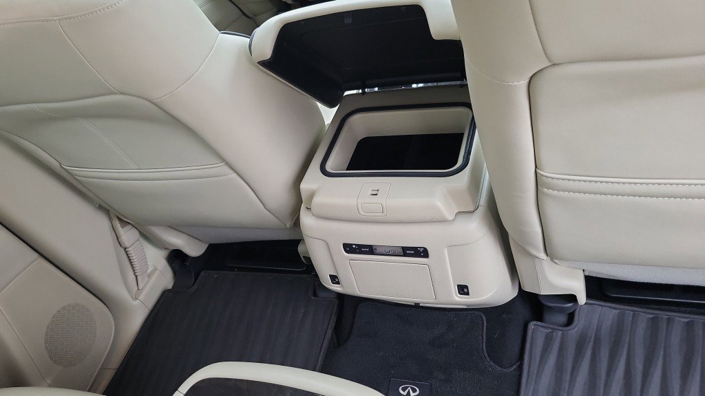 Used 2024 INFINITI QX80 Luxe w/ Cargo Package image 27