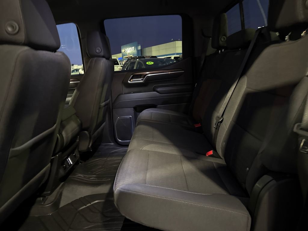 Used 2025 Chevrolet Silverado 1500 LT w/ Safety Package image 30