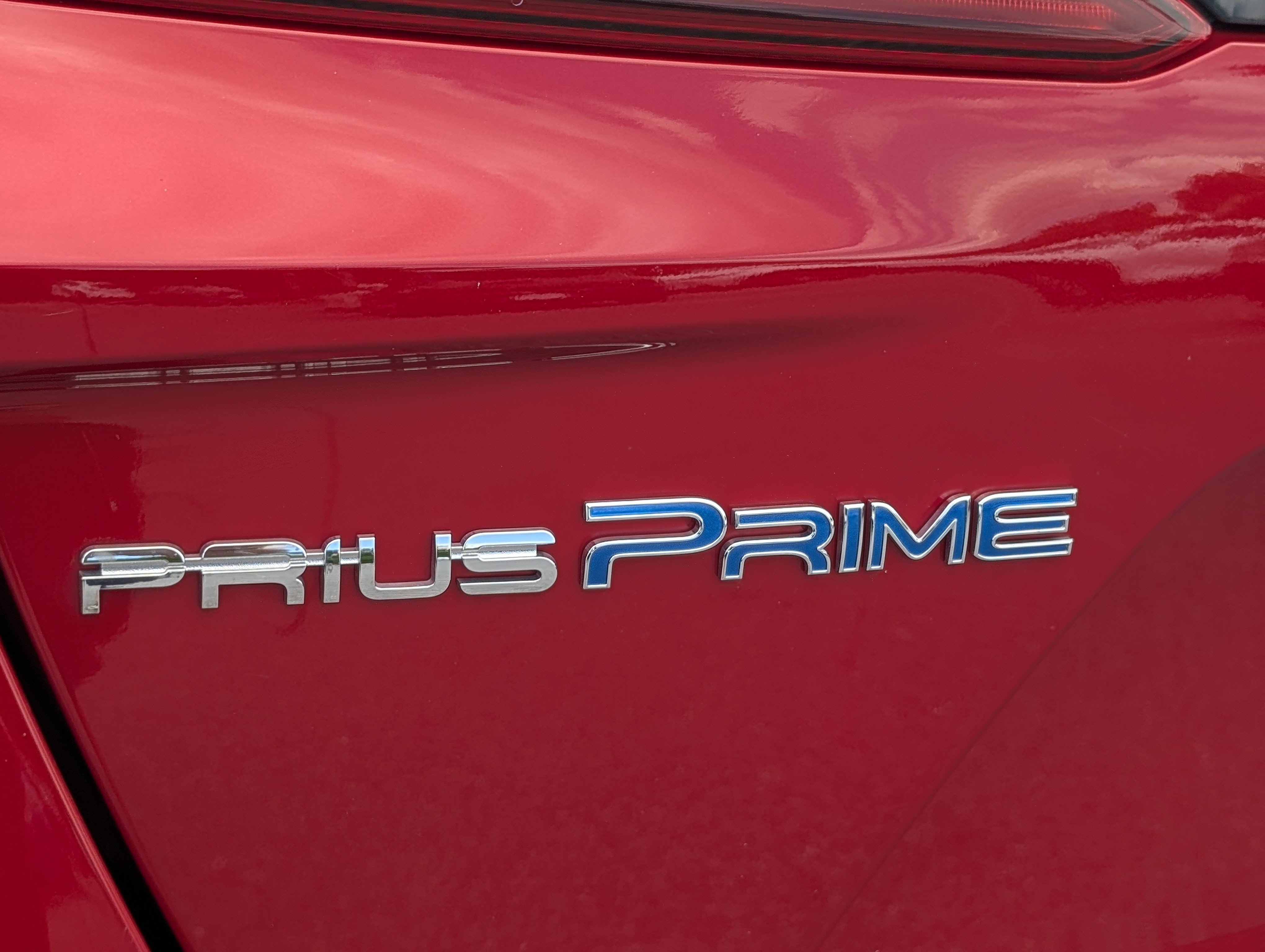 Used 2017 Toyota Prius Prime Premium w/ Carpet Mat Package FWD image 6