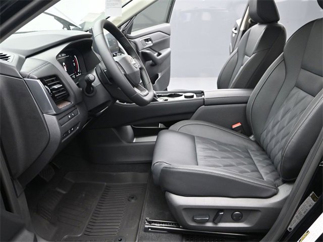 New 2026 Nissan Rogue Platinum image 15