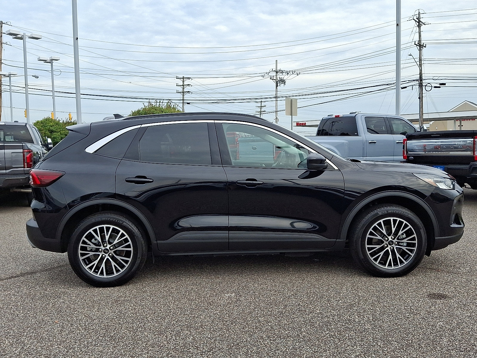 Certified 2024 Ford Escape SE image 12