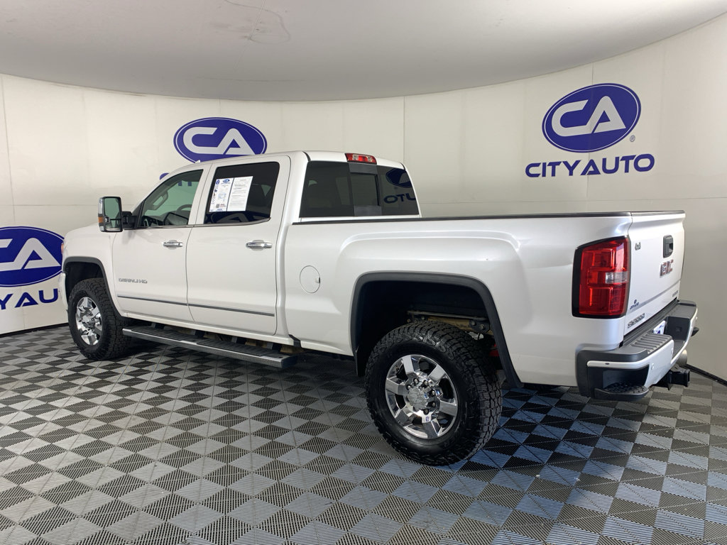 Used 2019 GMC Sierra 3500 Denali w/ Duramax Plus Package image 5