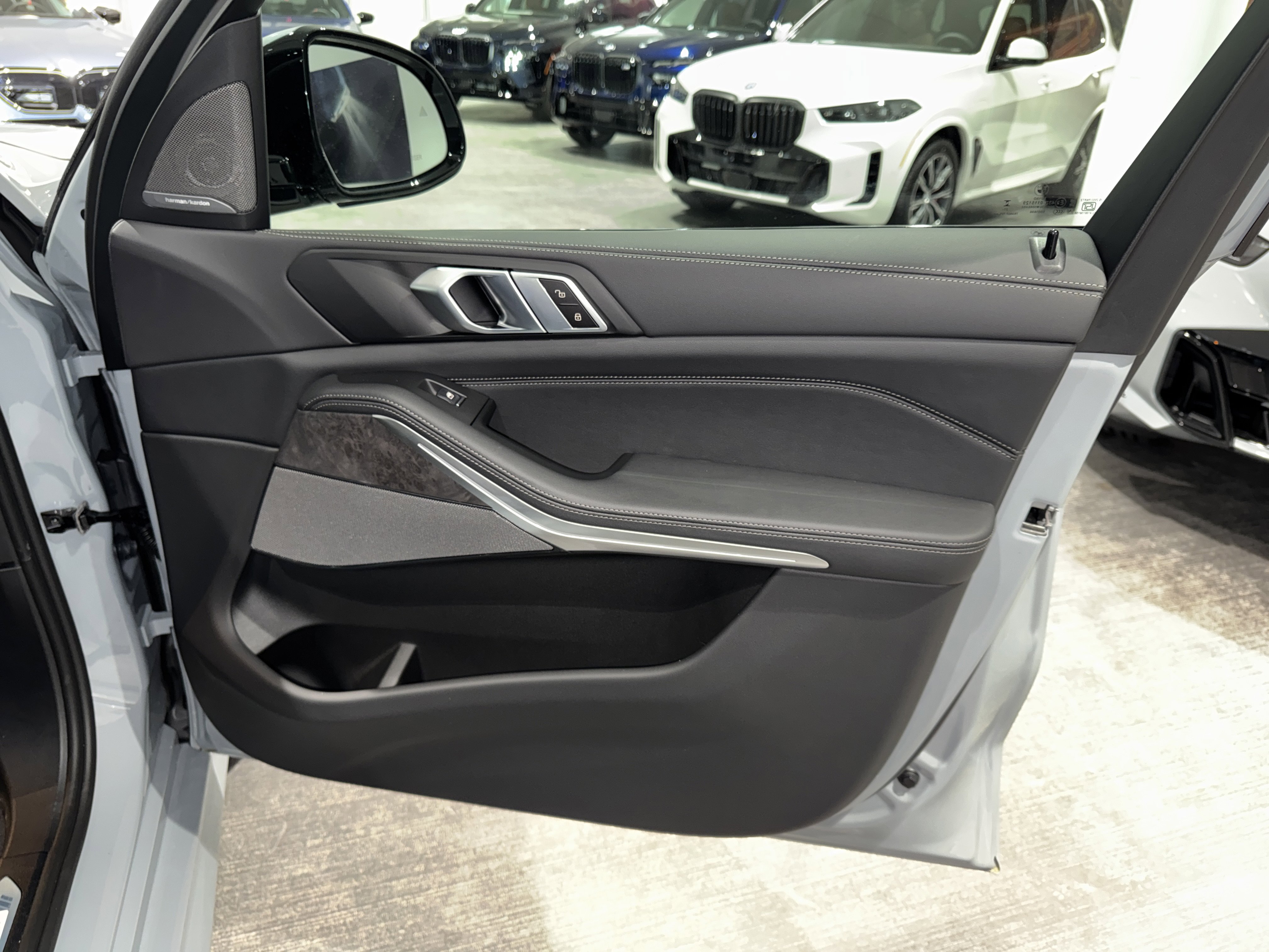 New 2026 BMW X5 sDrive40i w/ M Sport Package image 8