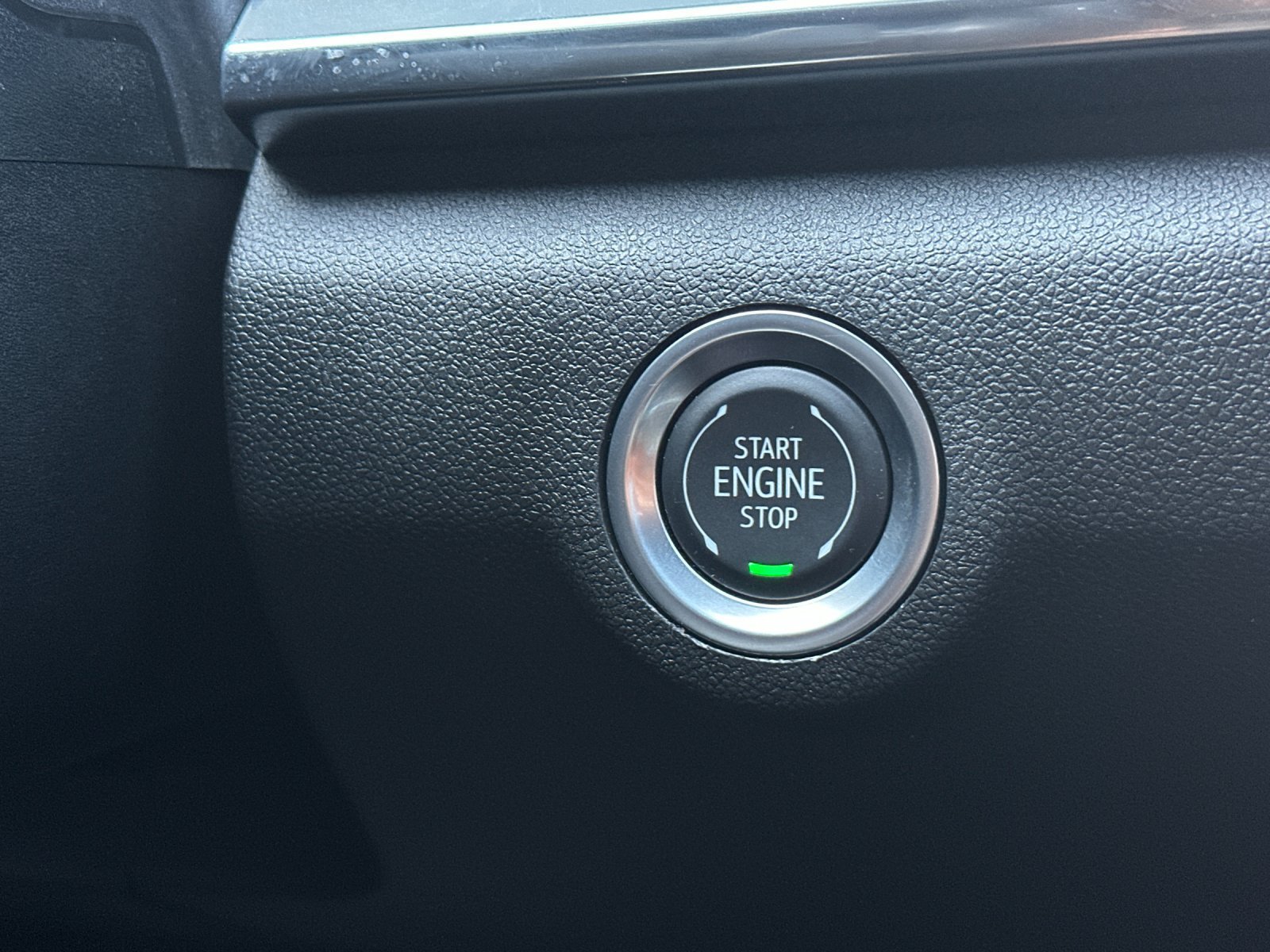 Used 2025 GMC Terrain Elevation AWD/4WD image 21