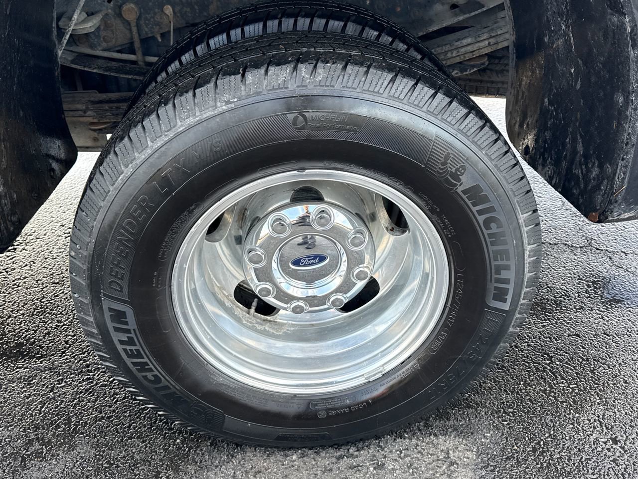 Used 2015 Ford F350 Lariat w/ Lariat Ultimate Package image 12