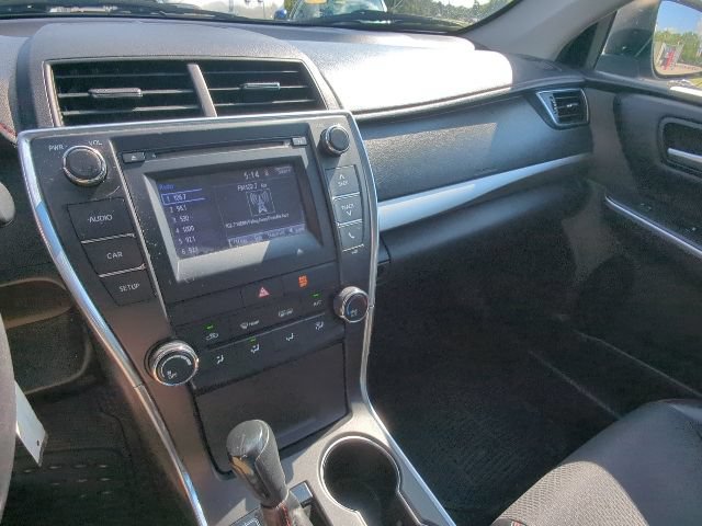 Used 2017 Toyota Camry SE FWD image 25