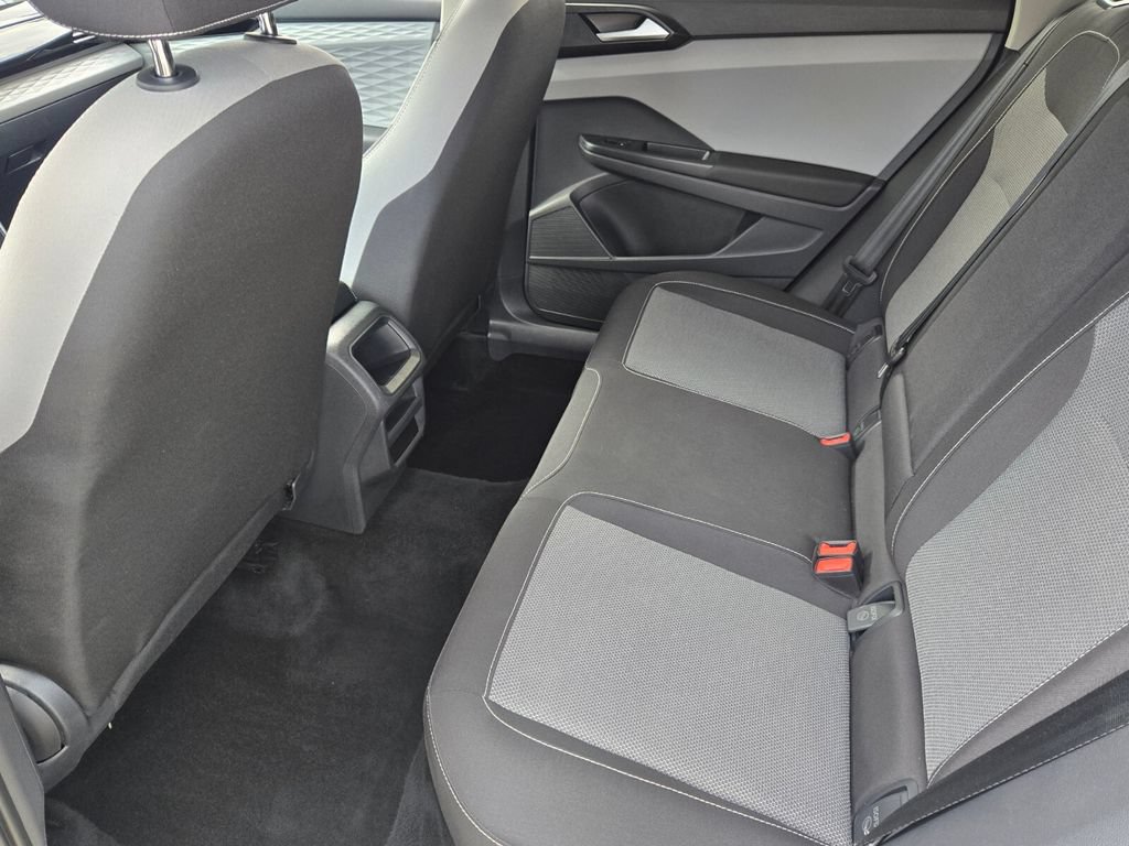 Certified 2023 Volkswagen Taos S FWD image 12