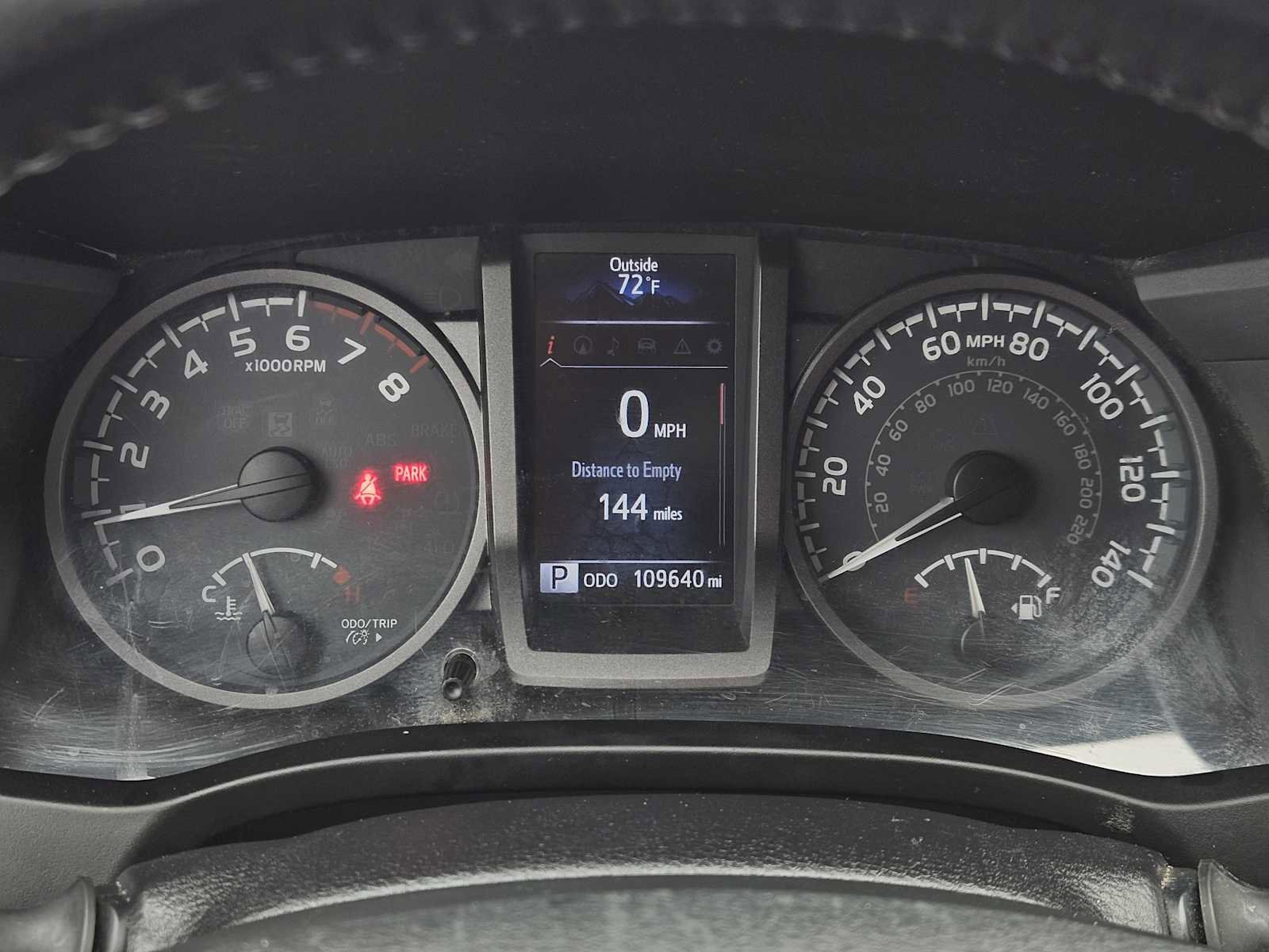 Used 2016 Toyota Tacoma TRD Sport w/ Exterior Package AWD/4WD image 16