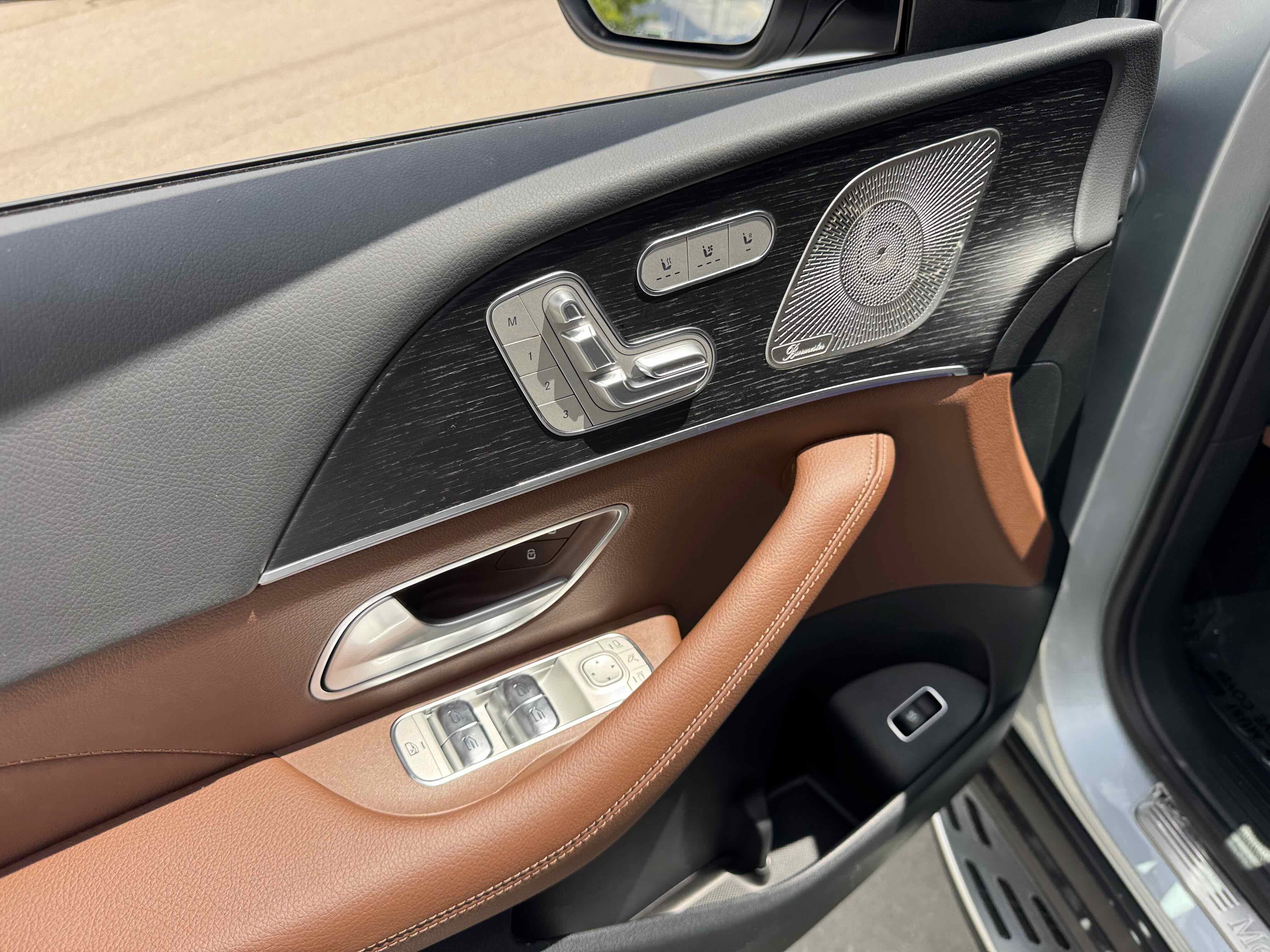 New 2025 Mercedes-Benz GLS 450 450 4MATIC image 16