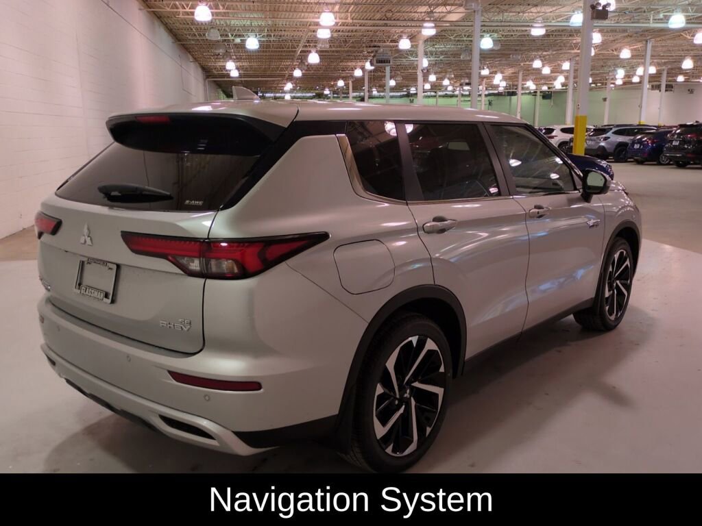 New 2025 Mitsubishi Outlander SE image 4