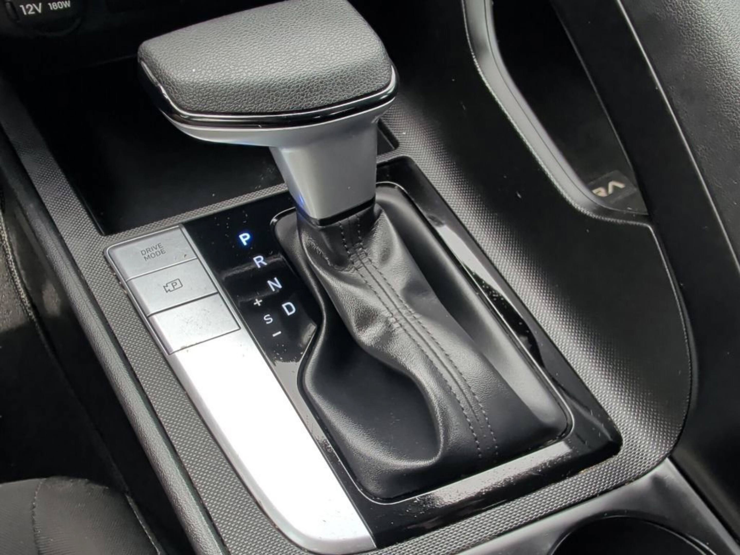 Used 2023 Hyundai Elantra SEL w/ Preferred Accessory Package FWD image 26