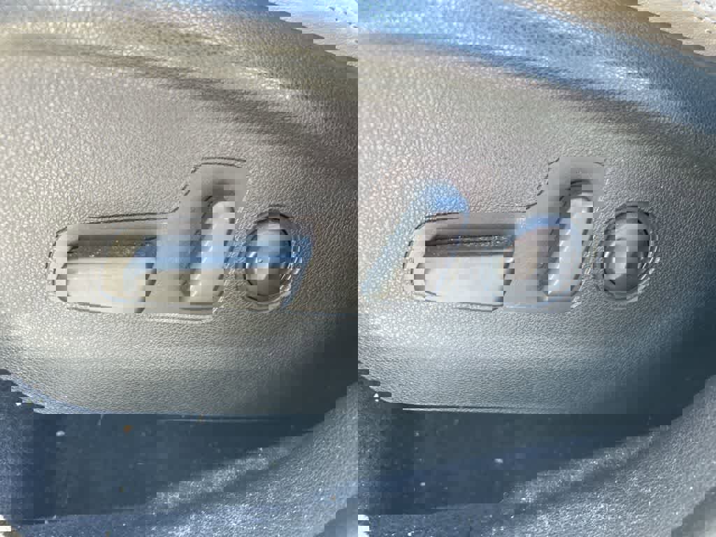 Used 2019 Kia Sorento EX image 23