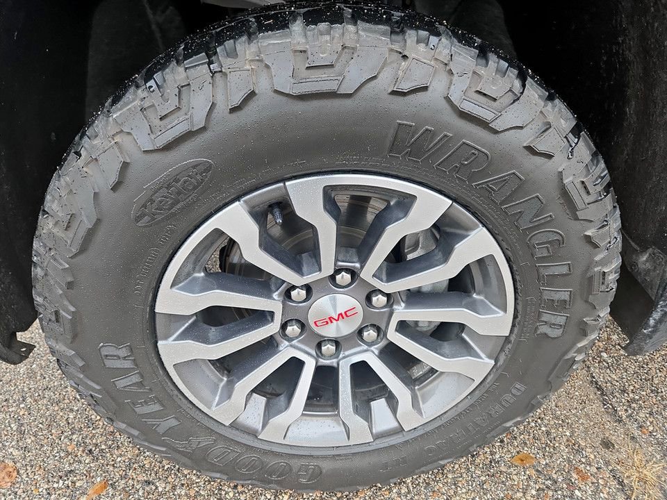 Used 2021 GMC Sierra 1500 AT4 image 35