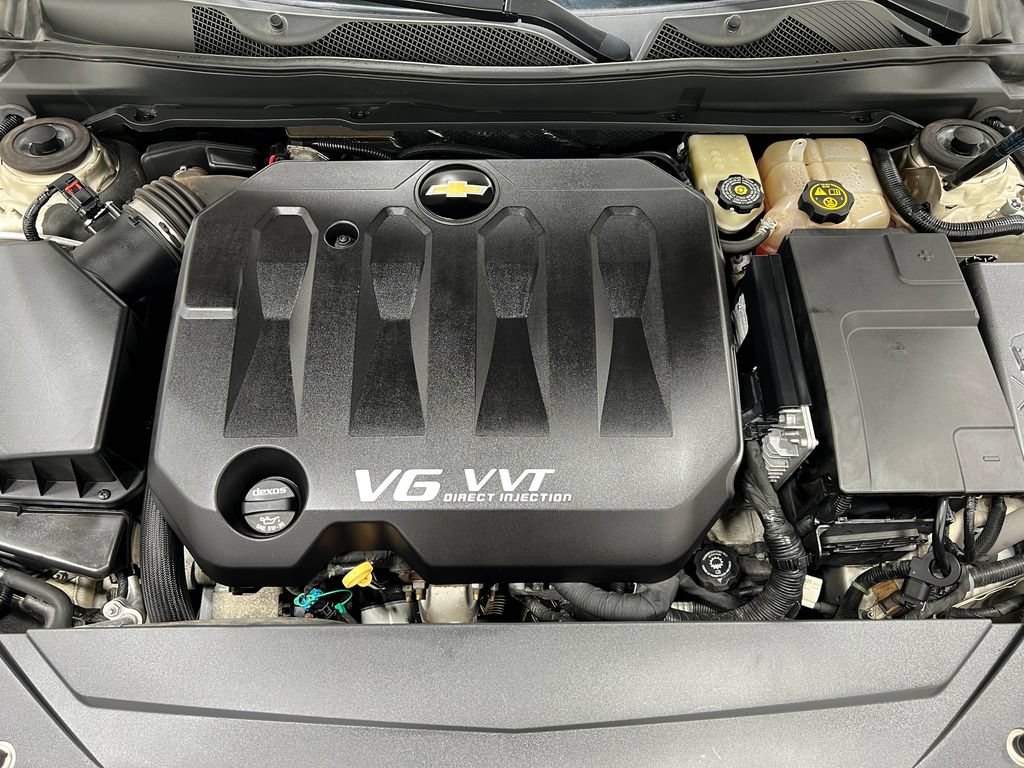 Used 2015 Chevrolet Impala LTZ FWD image 28