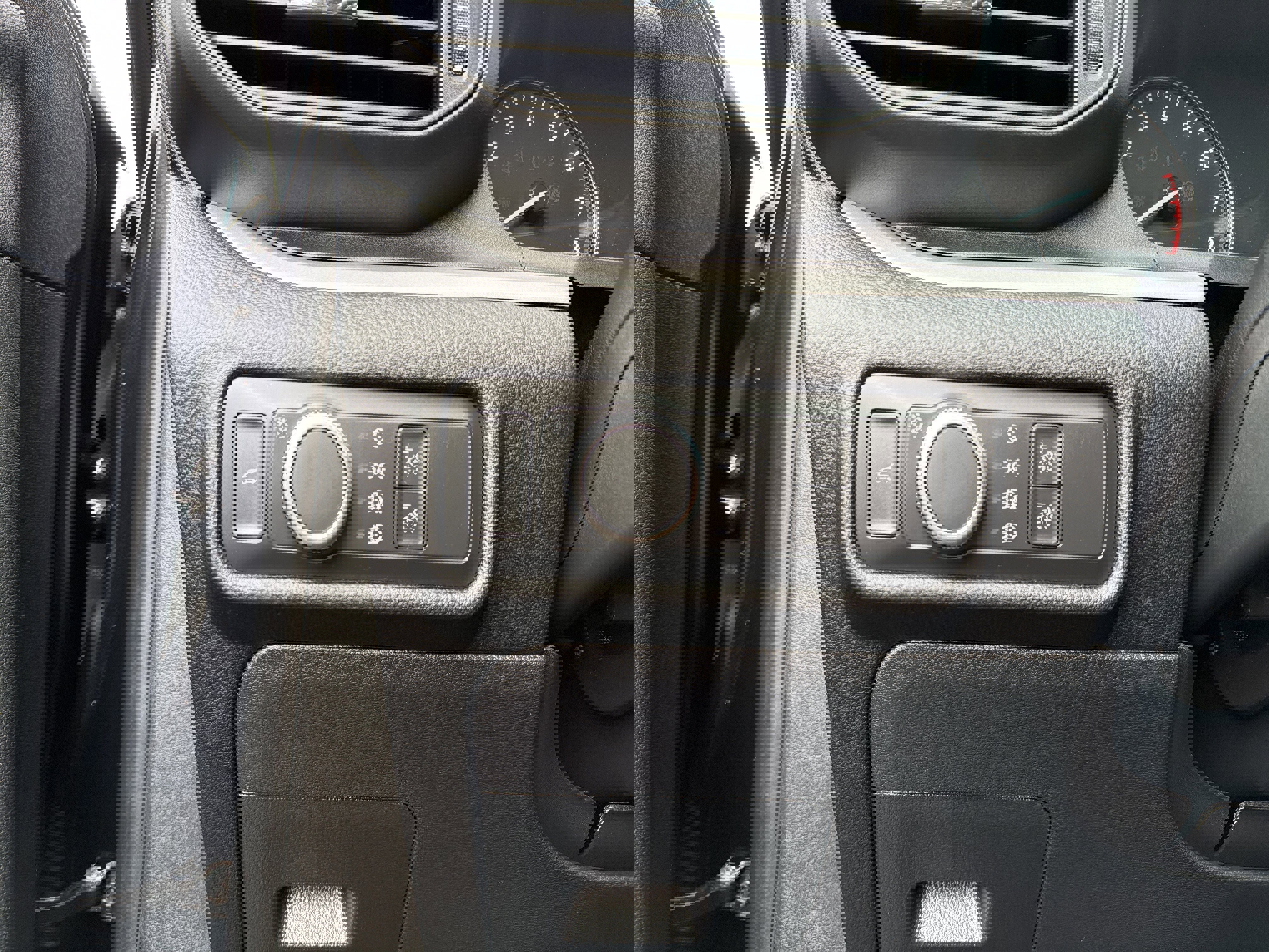 Used 2022 Ford Explorer XLT image 17