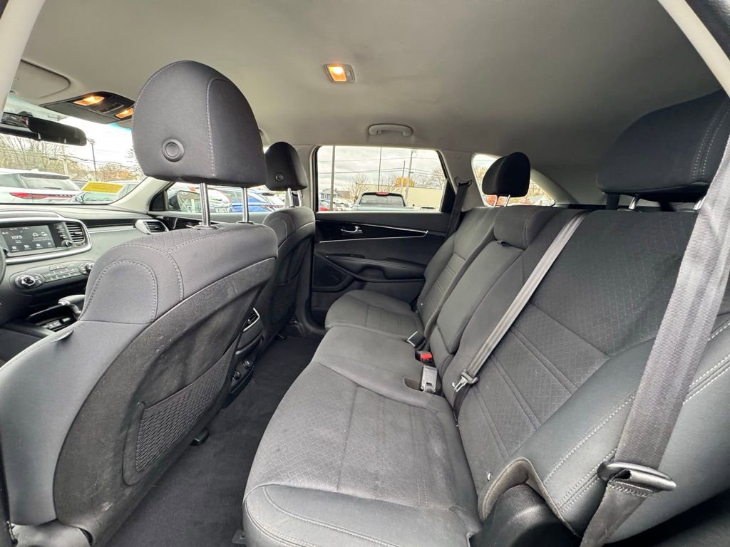 Used 2020 Kia Sorento LX image 15