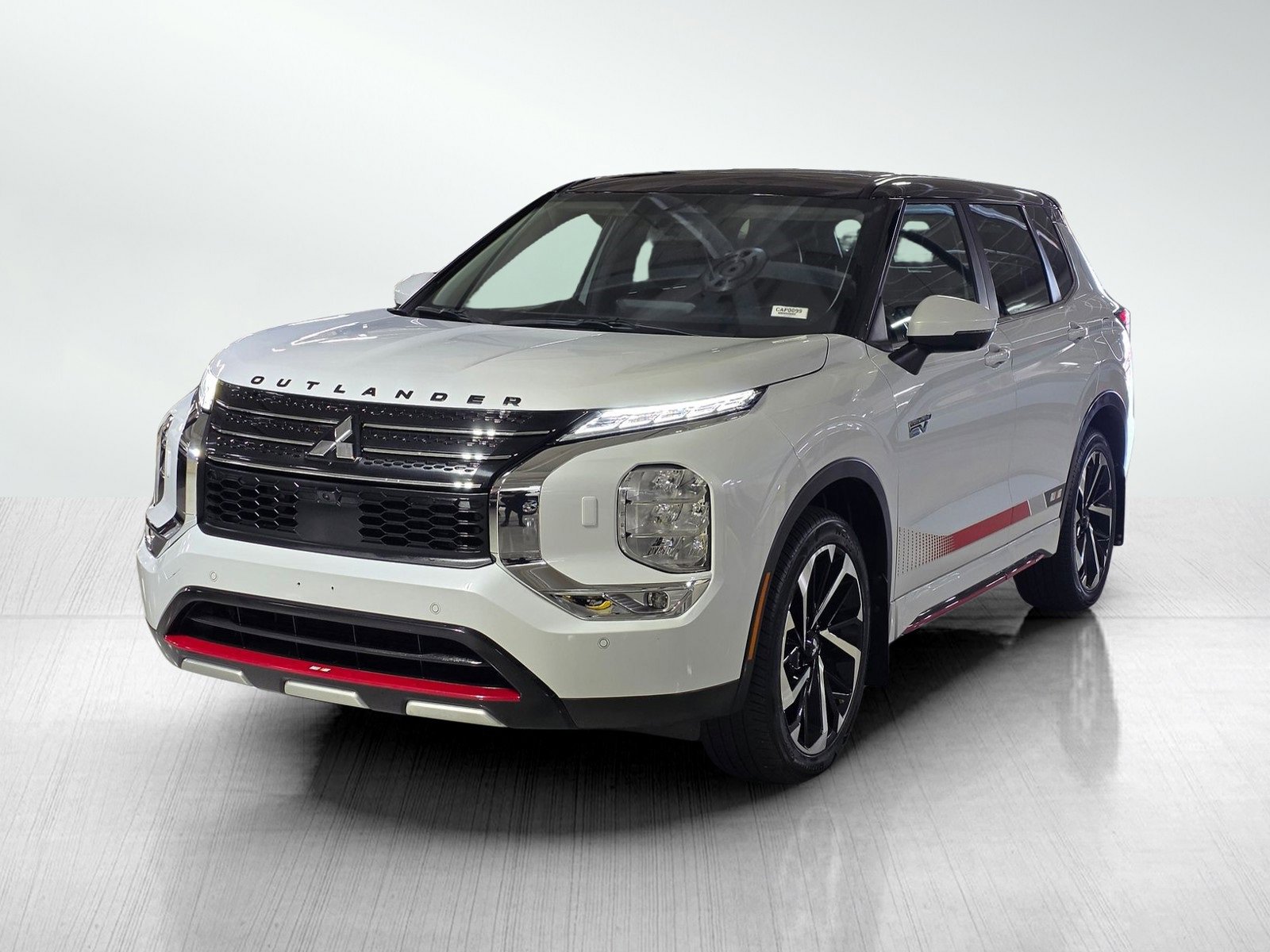 Used 2024 Mitsubishi Outlander Ralliart image 3