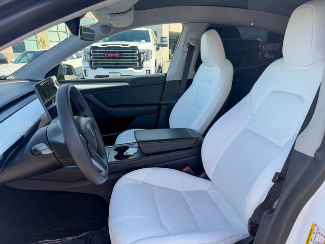 Used 2024 Tesla Model Y Performance image 13