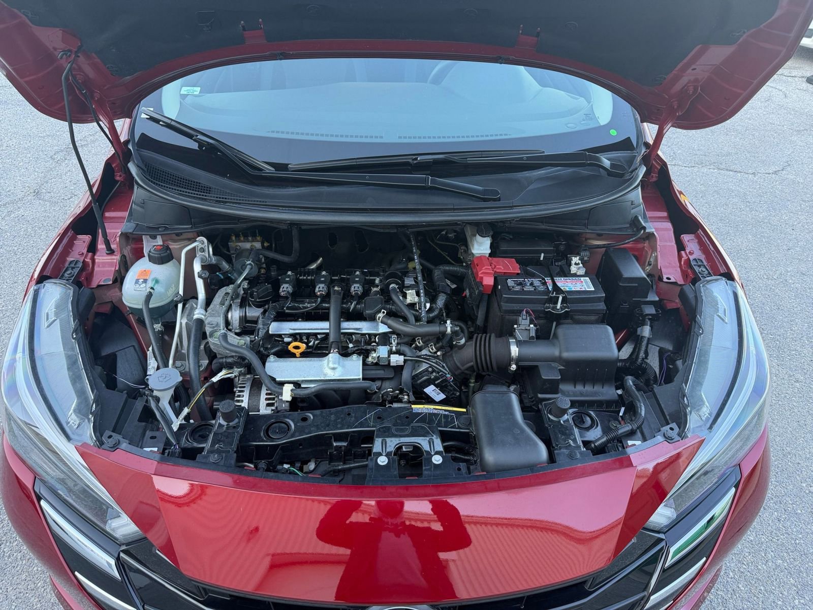 Used 2025 Nissan Versa SV image 27