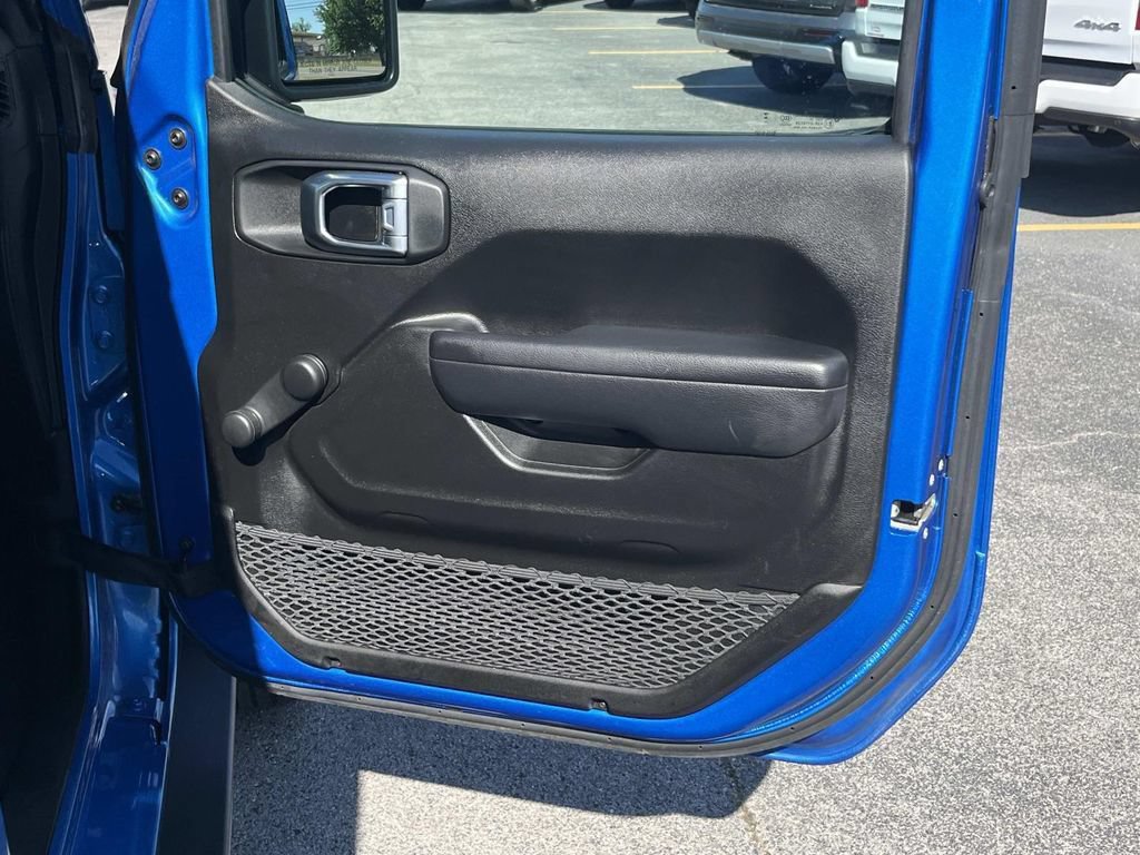 Used 2024 Jeep Wrangler Sport AWD/4WD image 13