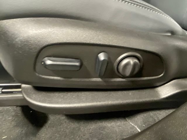 Used 2024 Buick Enclave Essence w/ Experience Buick Package AWD/4WD image 12