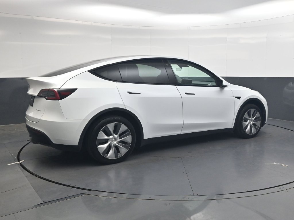 Used 2022 Tesla Model Y Long Range AWD/4WD image 4