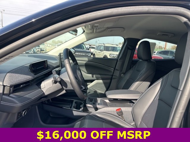 New 2025 Ford Mustang Mach-E Premium image 31