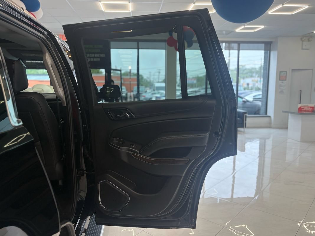 Used 2018 Chevrolet Tahoe LT w/ LT Signature Package AWD/4WD image 42