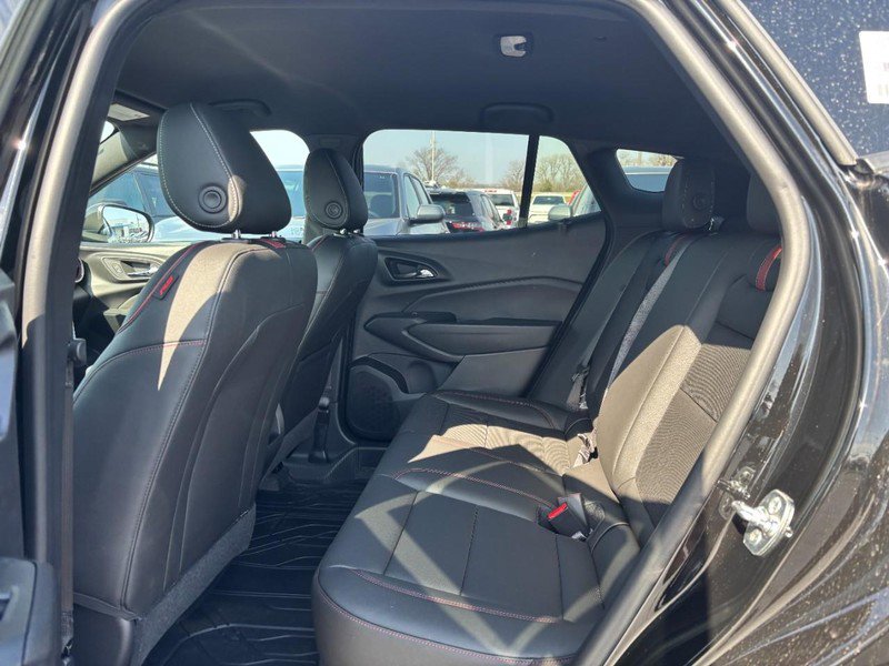 New 2026 Chevrolet Trax RS FWD image 5