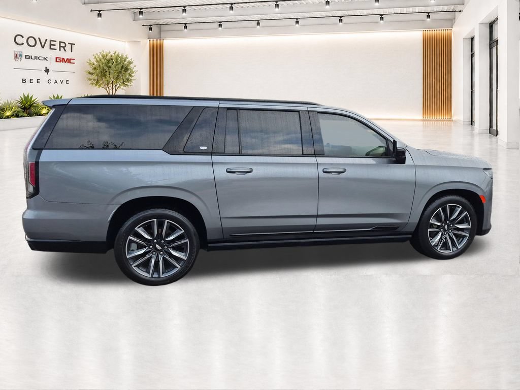 Used 2022 Cadillac Escalade ESV Sport w/ Touring Package AWD/4WD image 15