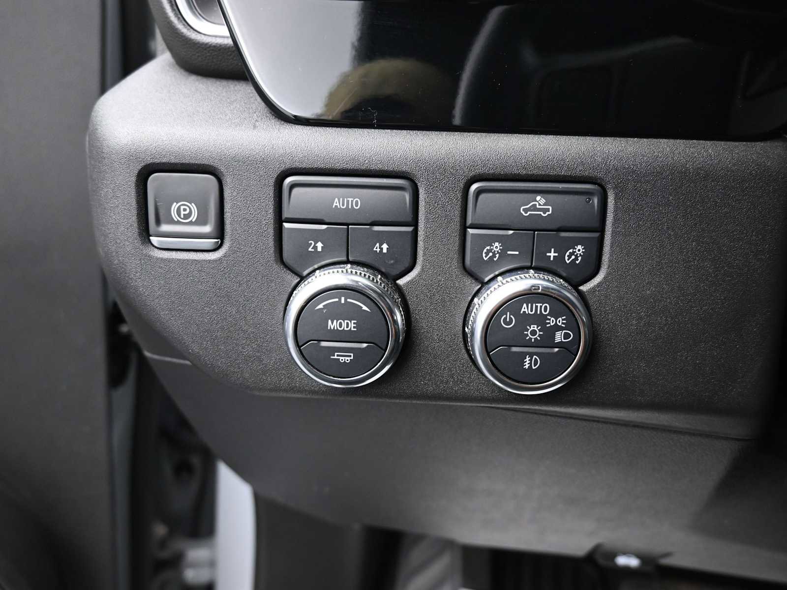 Used 2024 GMC Sierra 1500 Elevation image 10