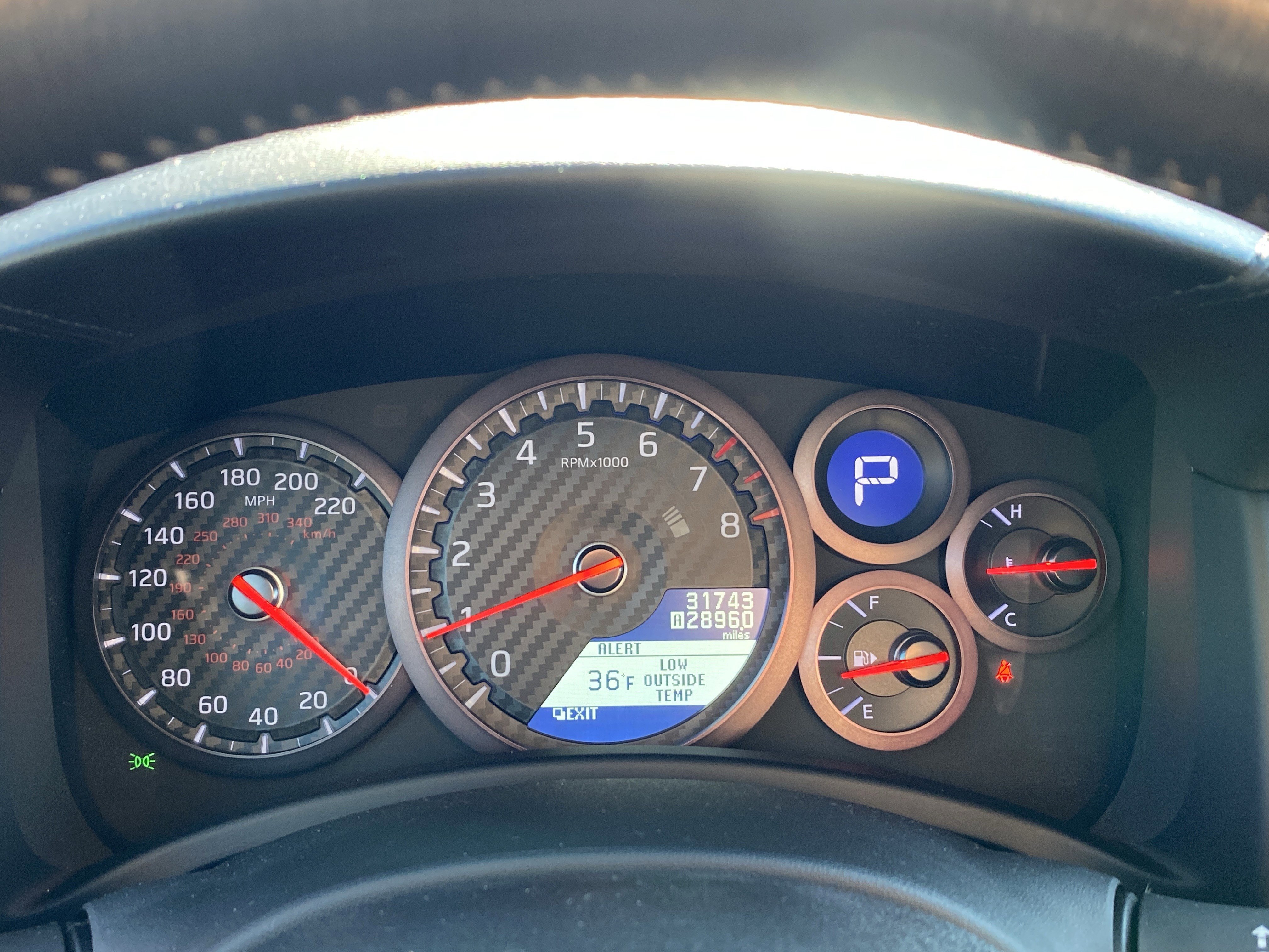 Used 2017 Nissan GT-R Premium image 10