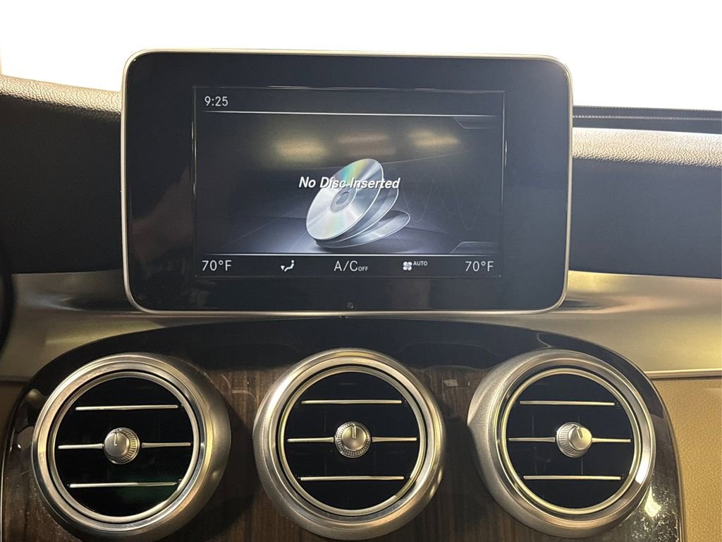 Used 2019 Mercedes-Benz GLC 300 4MATIC image 23