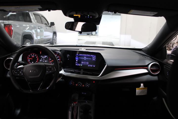 New 2026 Chevrolet Trax RS w/ Sunroof Package image 3