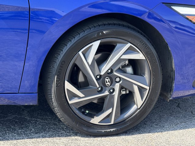 Used 2025 Hyundai Elantra Sport w/ Cargo Package FWD image 5