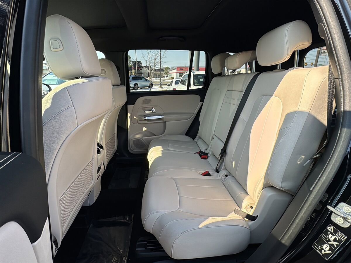 New 2026 Mercedes-Benz GLB 250 4MATIC image 12