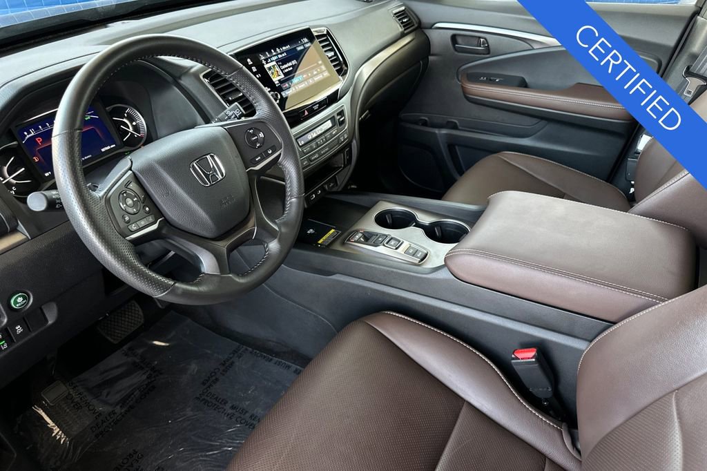 Certified 2025 Honda Passport EX-L image 10